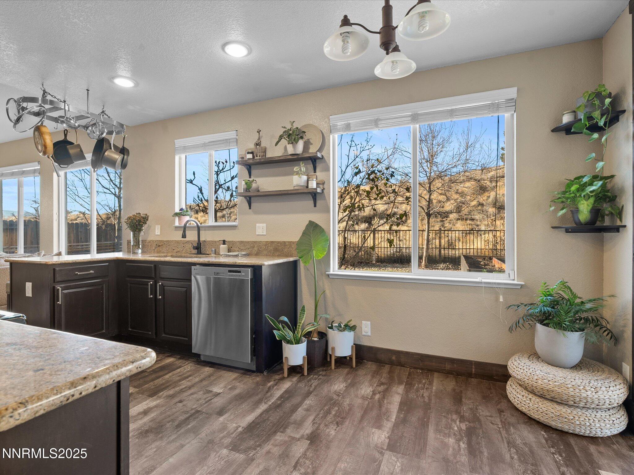 12-7227 Heatherwood Dr -111