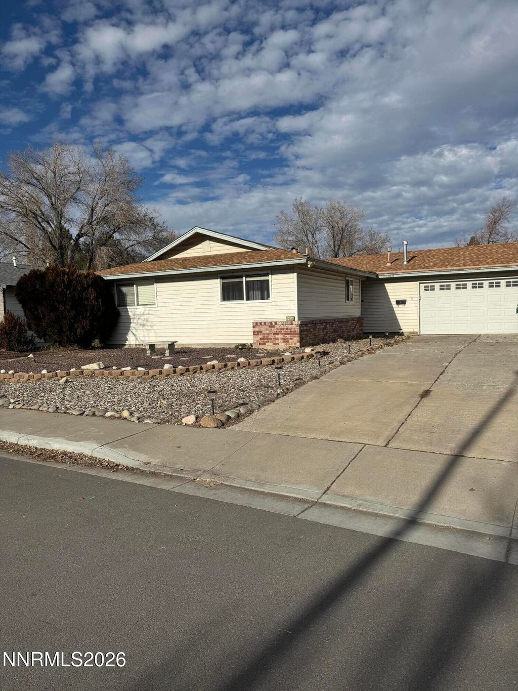 Photo of 950 Sage View Drive, Sparks, NV 89434 (MLS # 260003671)