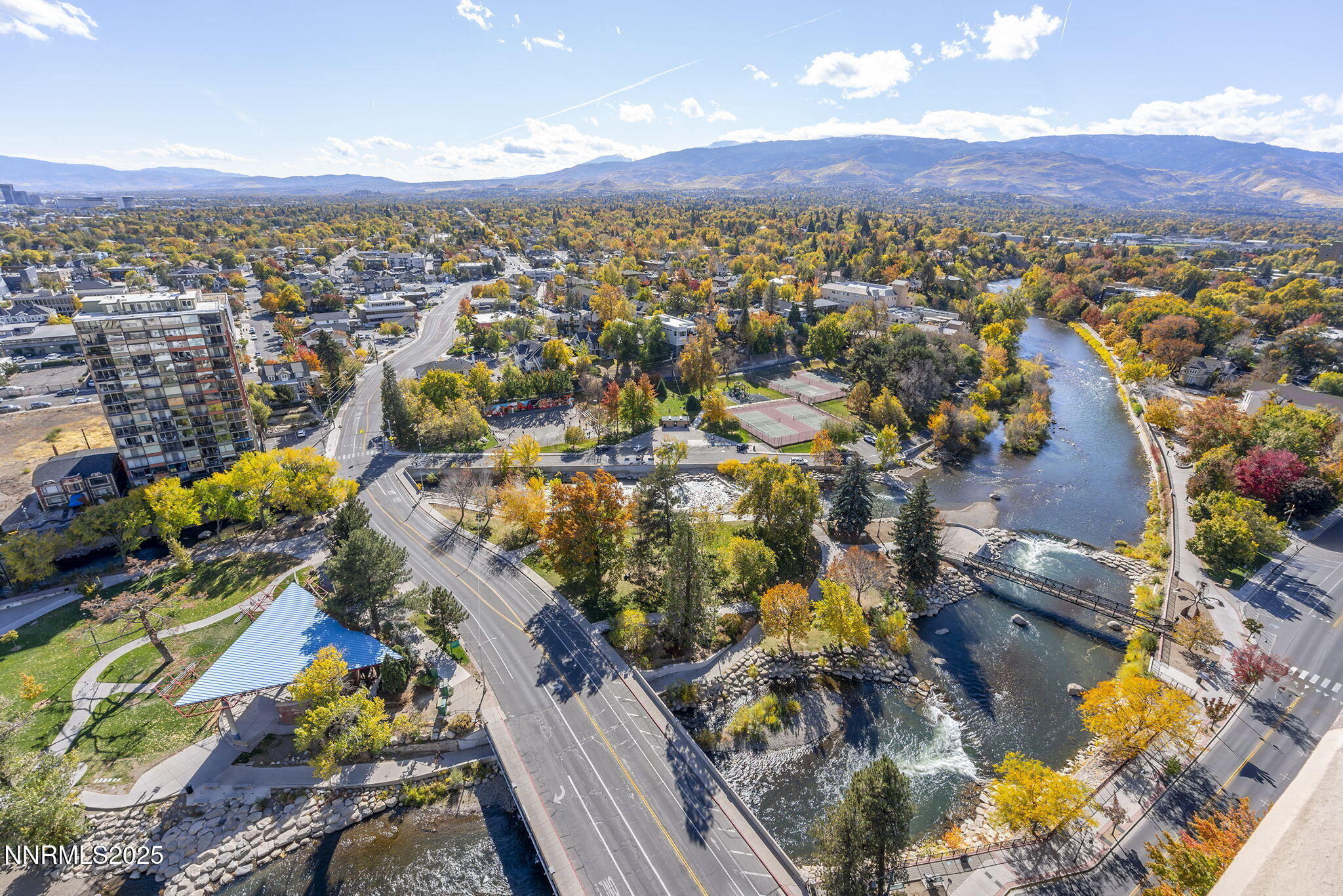 24-web-or-mls-8-print-_DSC0238