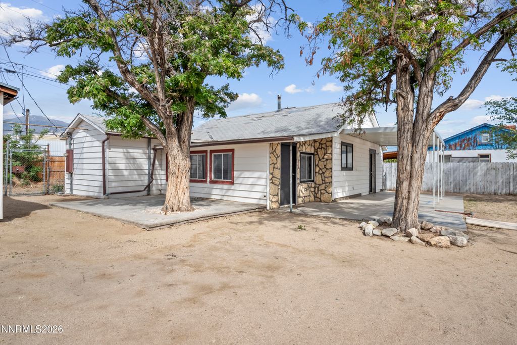 Photo of 885 I Street, Hawthorne, NV 89415 (MLS # 260004958)