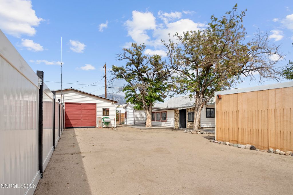 Photo of 885 I Street, Hawthorne, NV 89415 (MLS # 260004958)