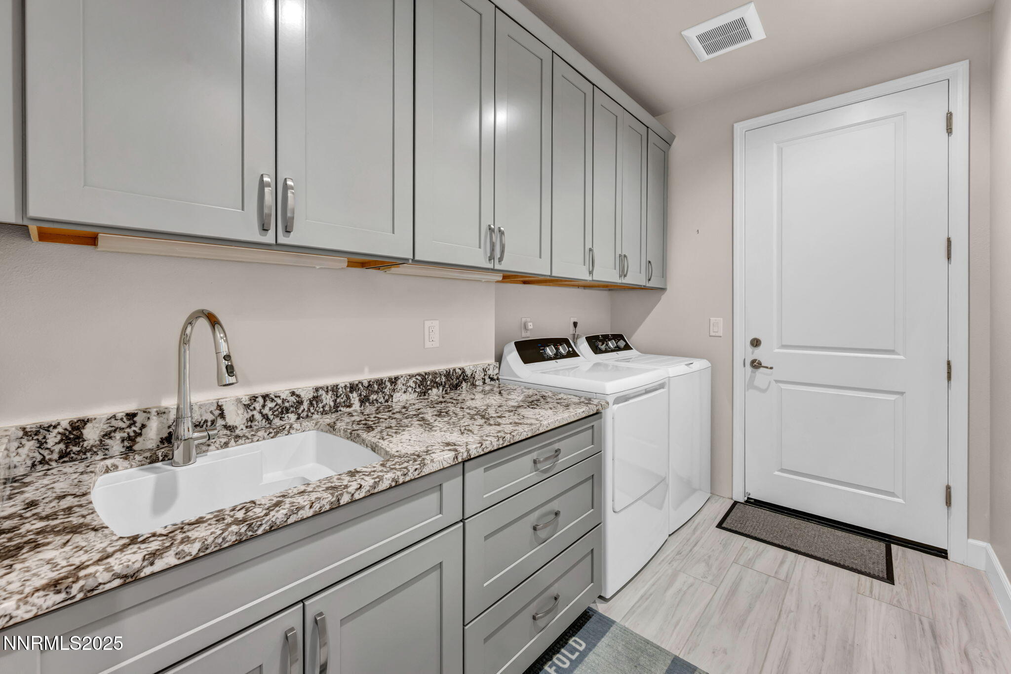 85-web-or-mls-6161-wycliffe-cir