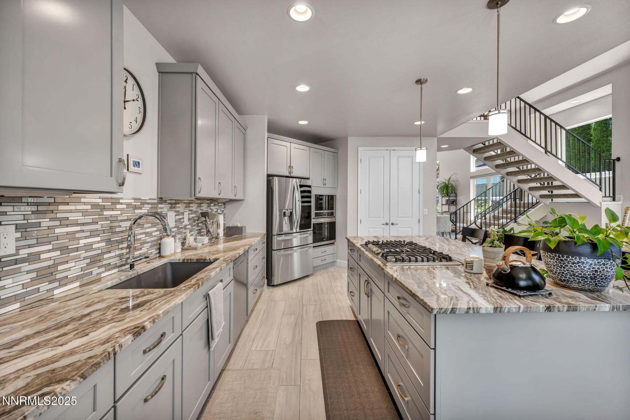 46-web-or-mls-6161-wycliffe-cir