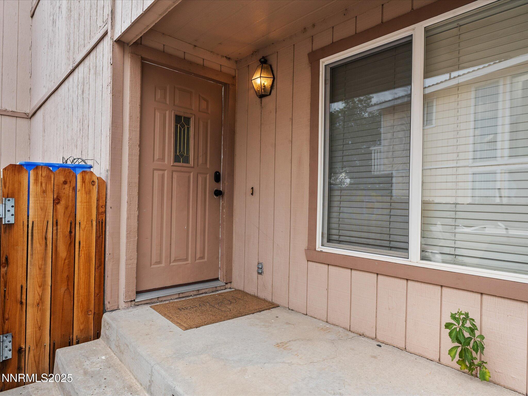 03-7085 Indigo Cir-102