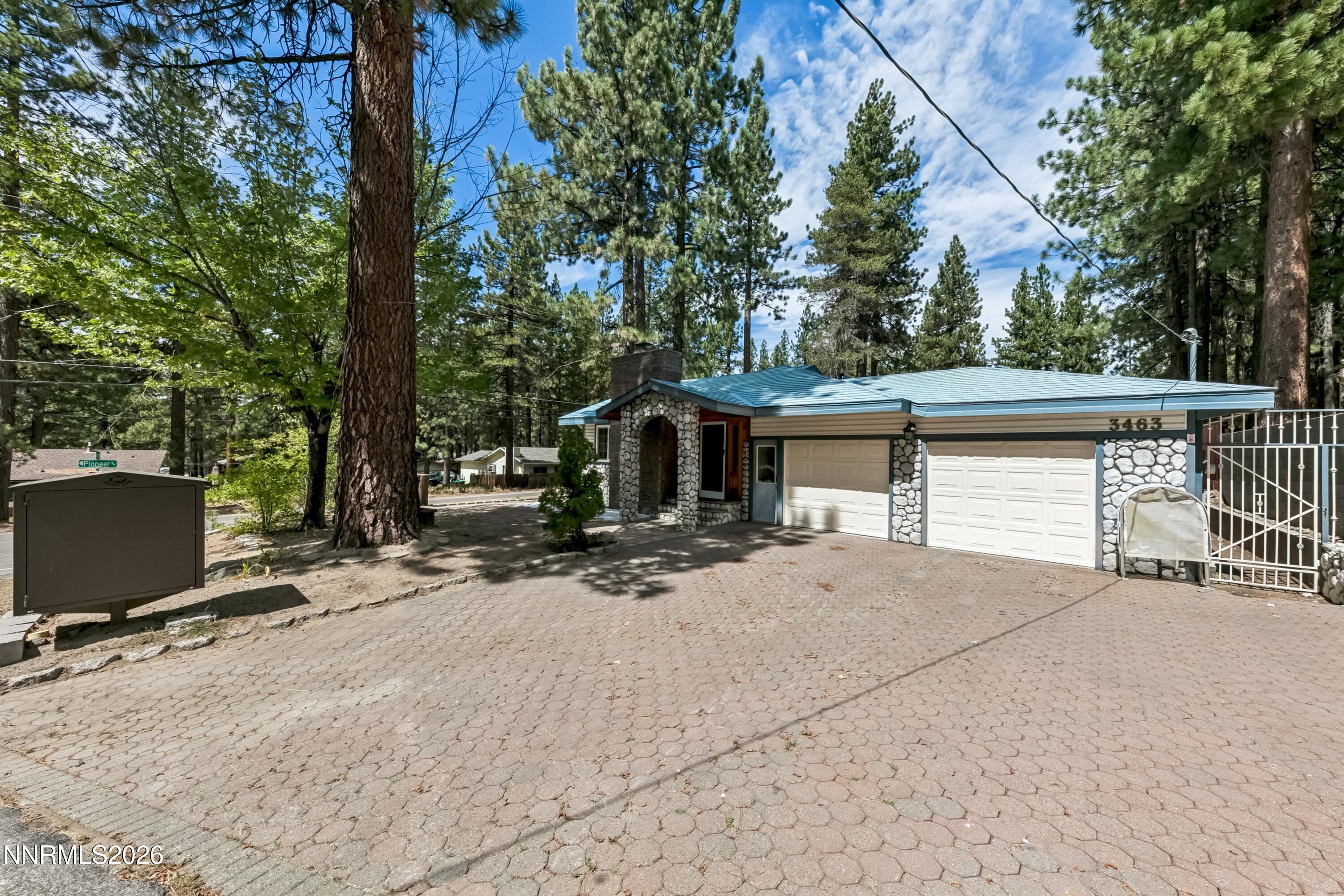 3463 Anne Street
