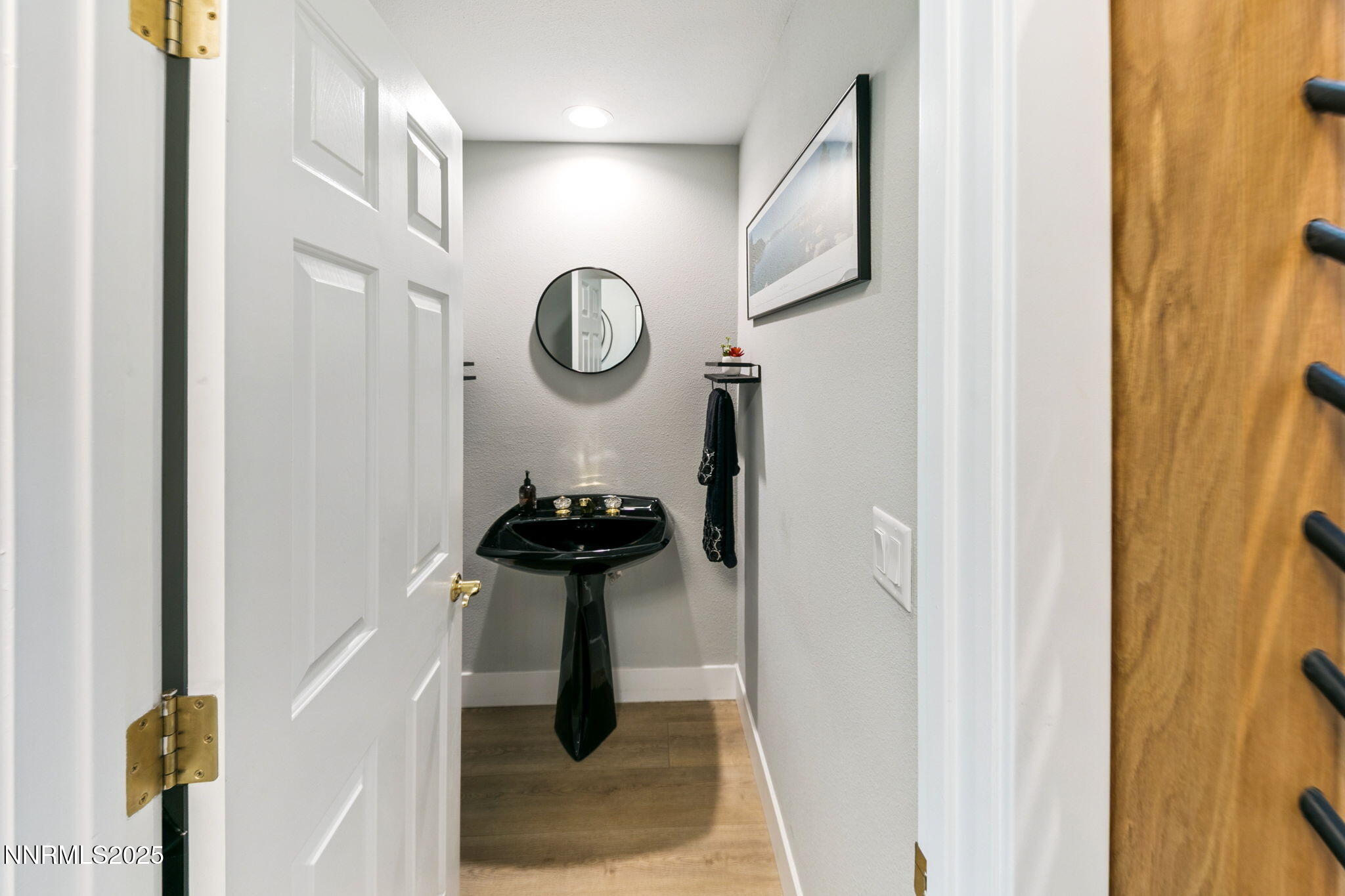 13-web-or-mls-120-country-club-dr-37