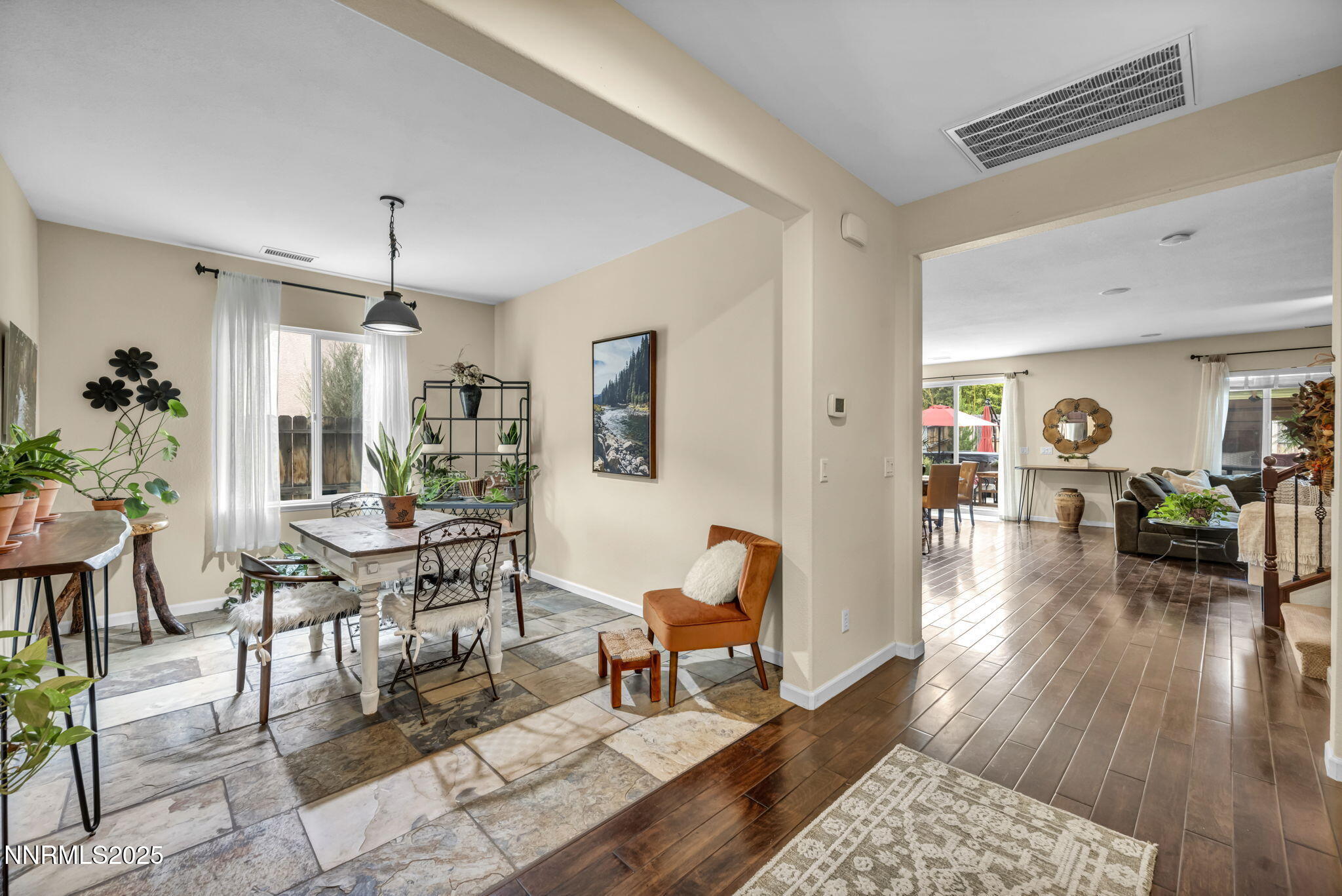 large-019a1788-5284-7148-a4fe-1708acf693