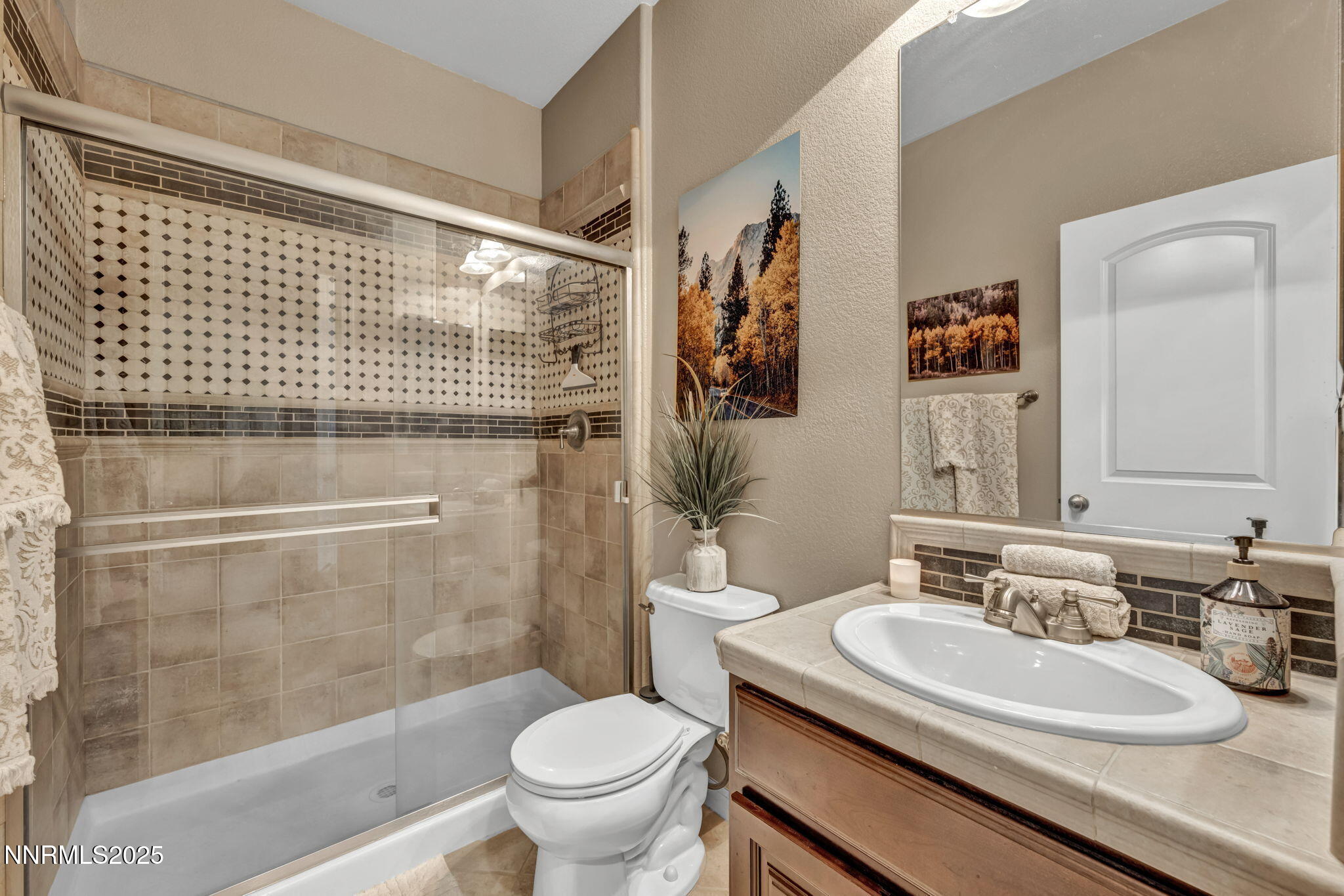 large-019a1788-521b-7013-9ba6-af65ed1bbd