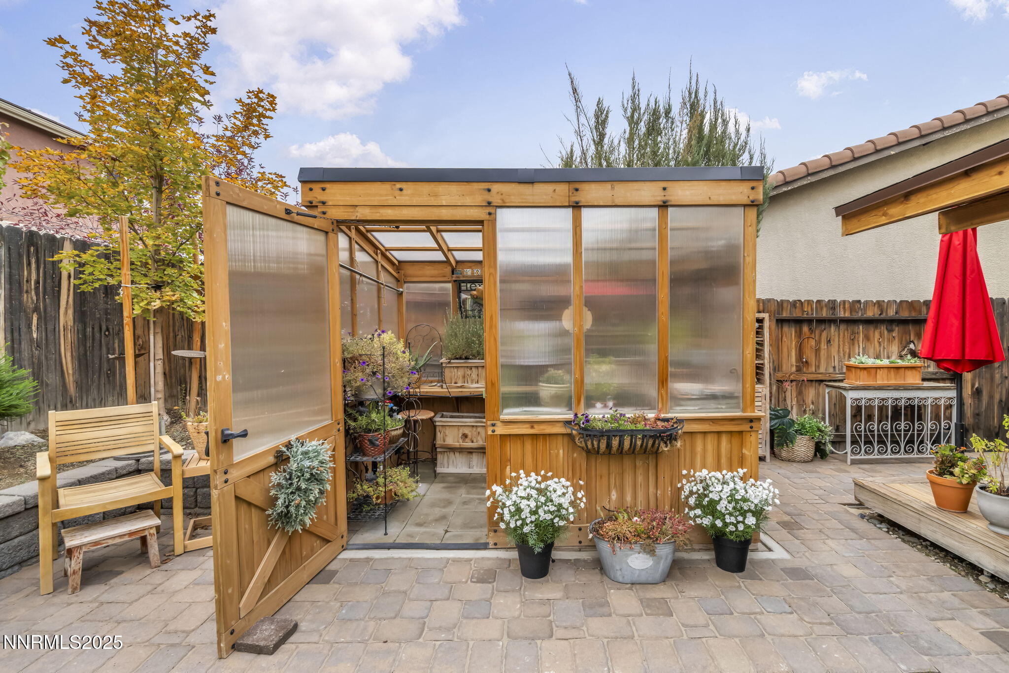 large-019a1788-500e-739d-b0f4-48f184390a