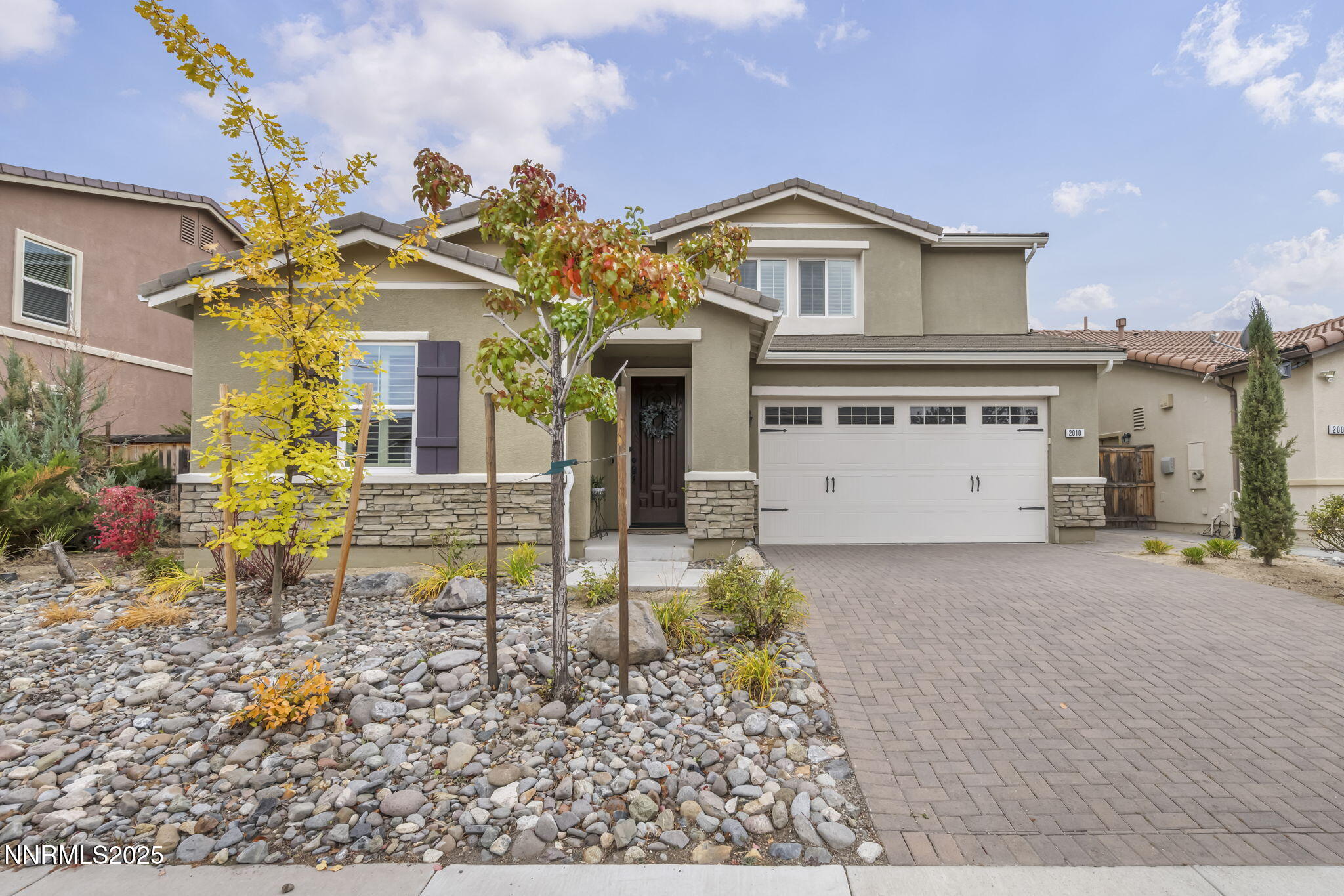 large-019a1788-50a4-7304-bf8b-e1e396d9ae