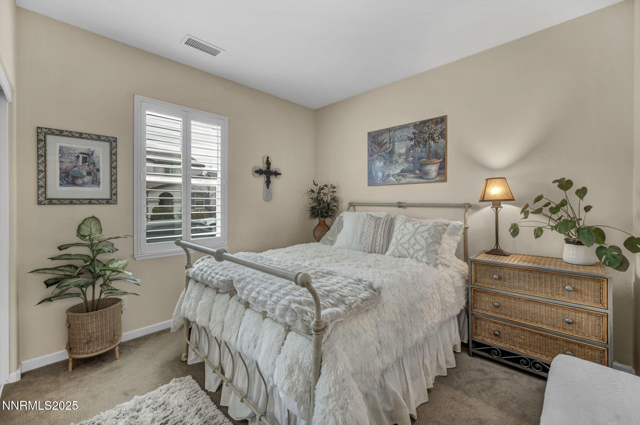 large-019a1788-51b8-7233-b060-1f907181d0