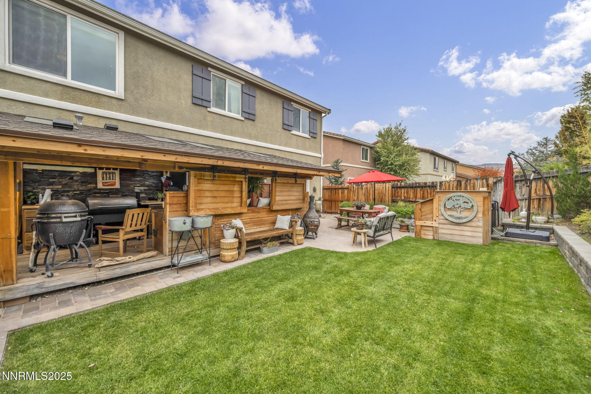 large-019a1788-4e9a-7354-911e-8c327bd27a