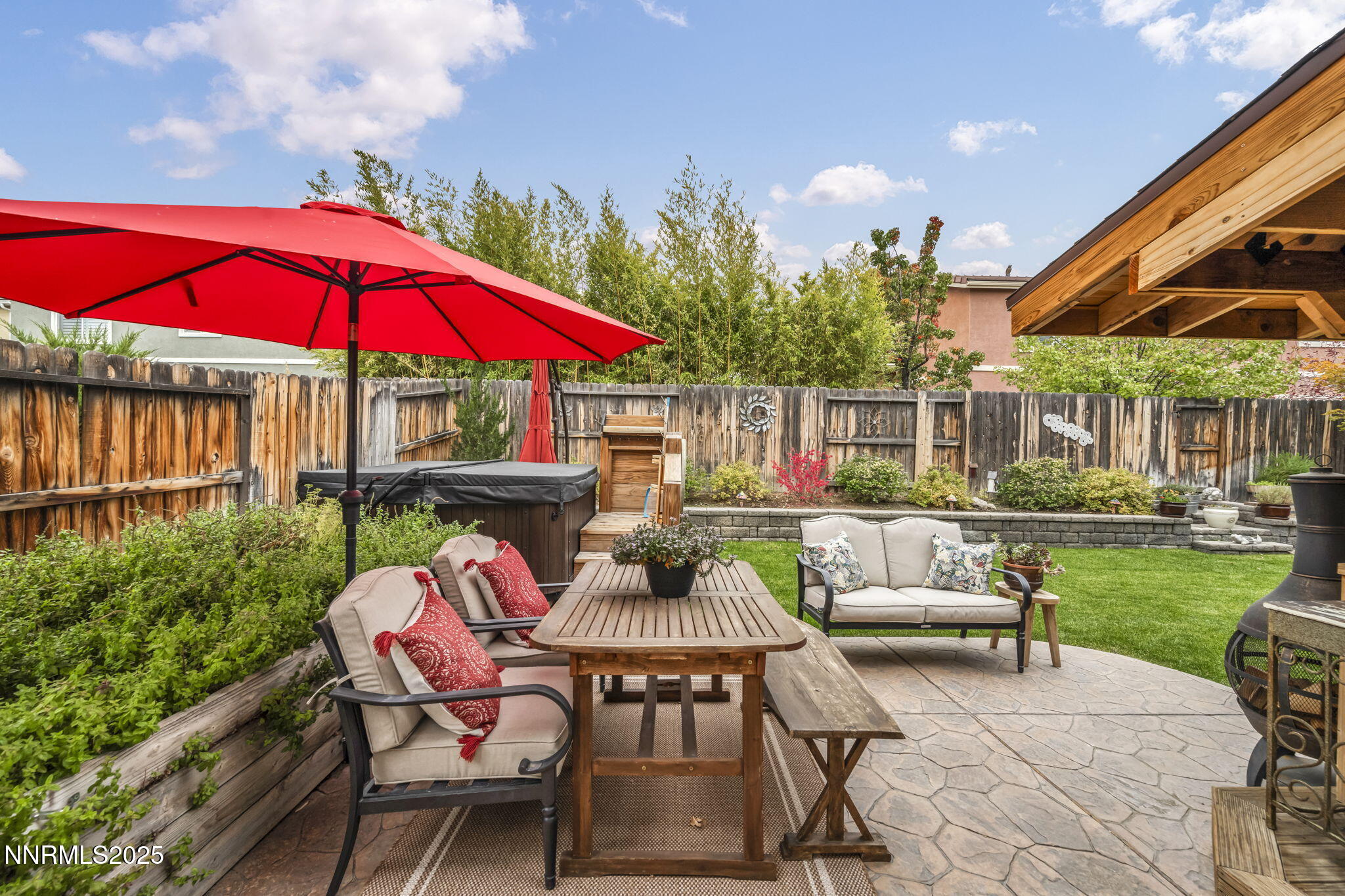 large-019a1788-4ae3-7137-95da-c6ff7ffd57