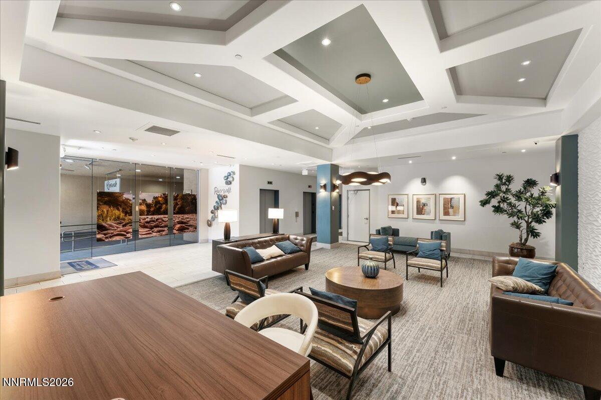 200 W 2nd Street APT 412