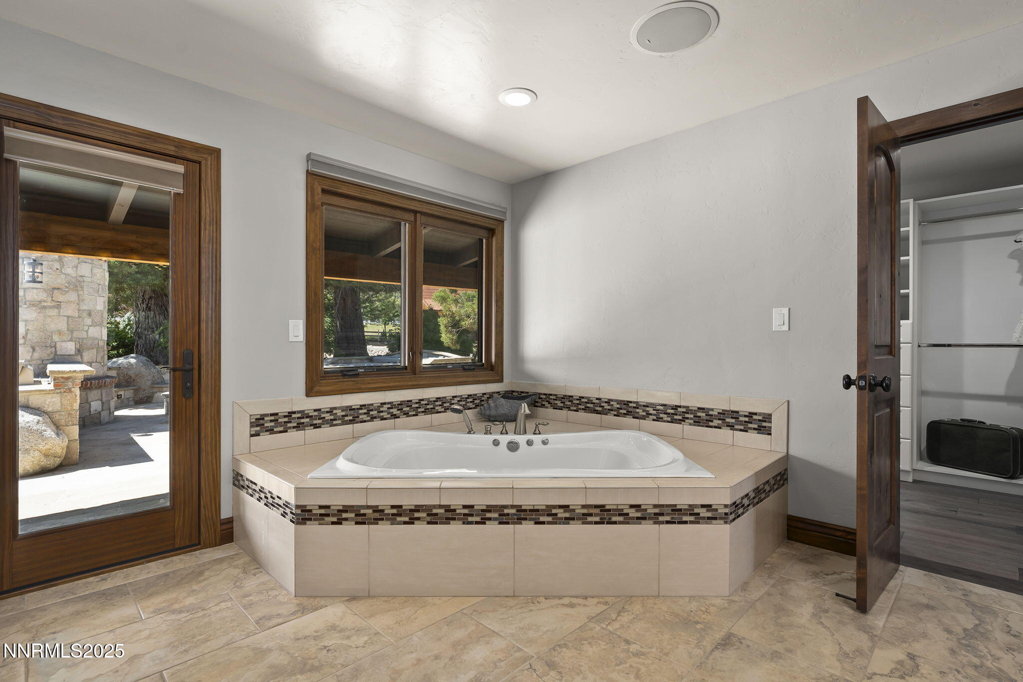 41-web-or-mls-_DSC9168