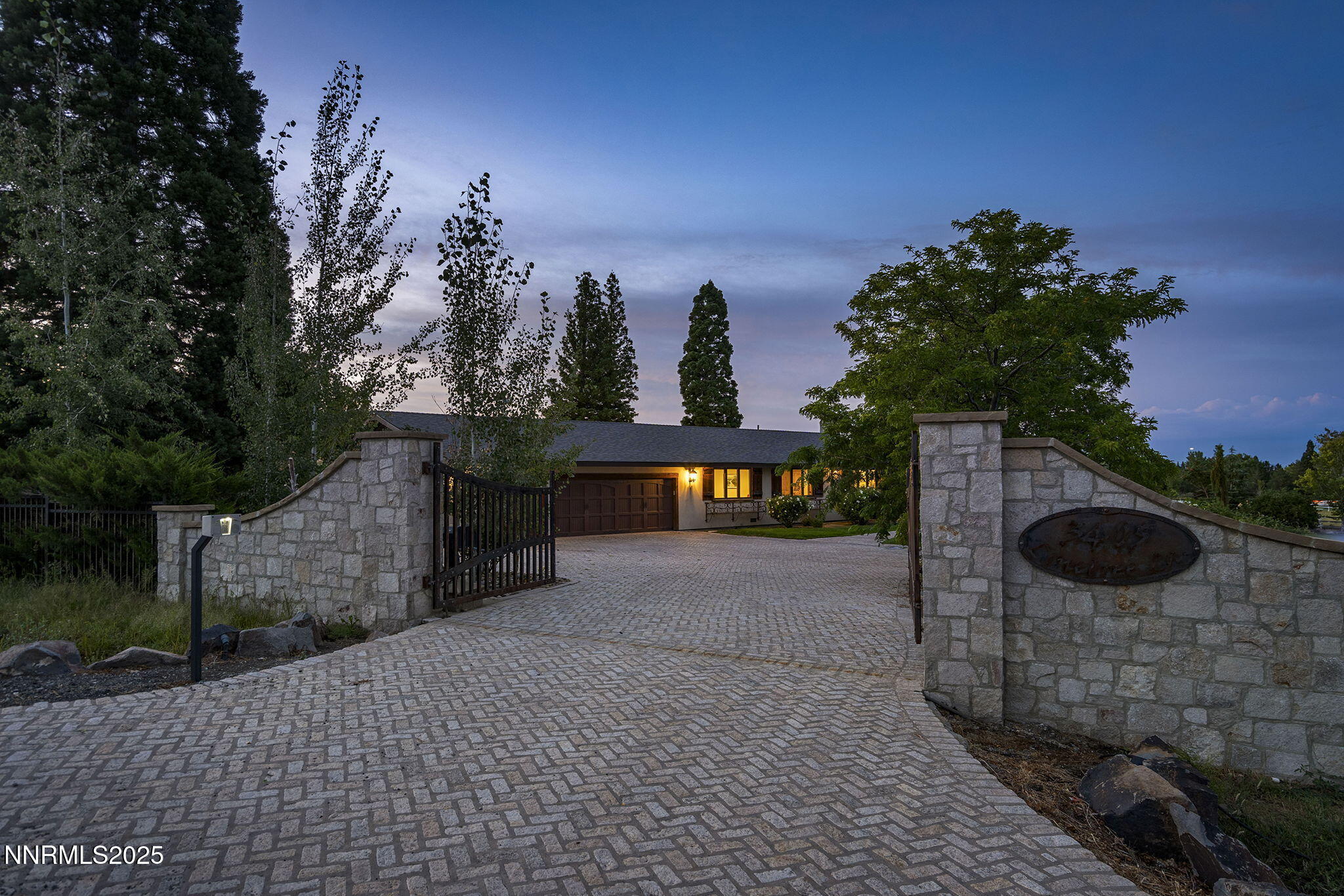 1-web-or-mls-_DSC0713