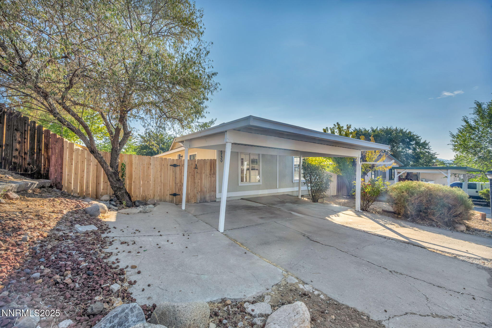 2-web-or-mls-2730-dahlia-wy