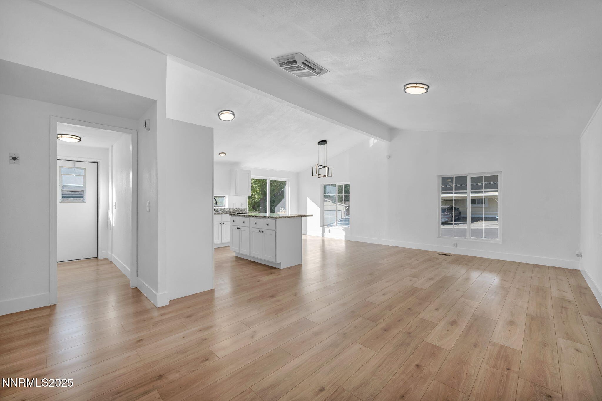 32-web-or-mls-2730-dahlia-wy