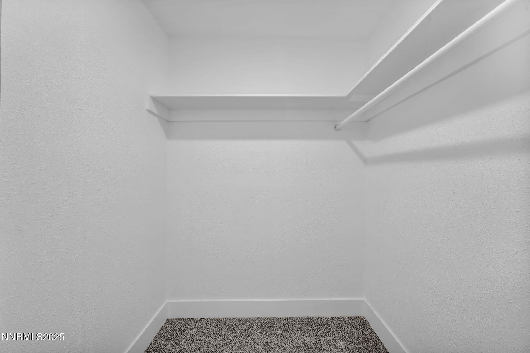 28-web-or-mls-2730-dahlia-wy