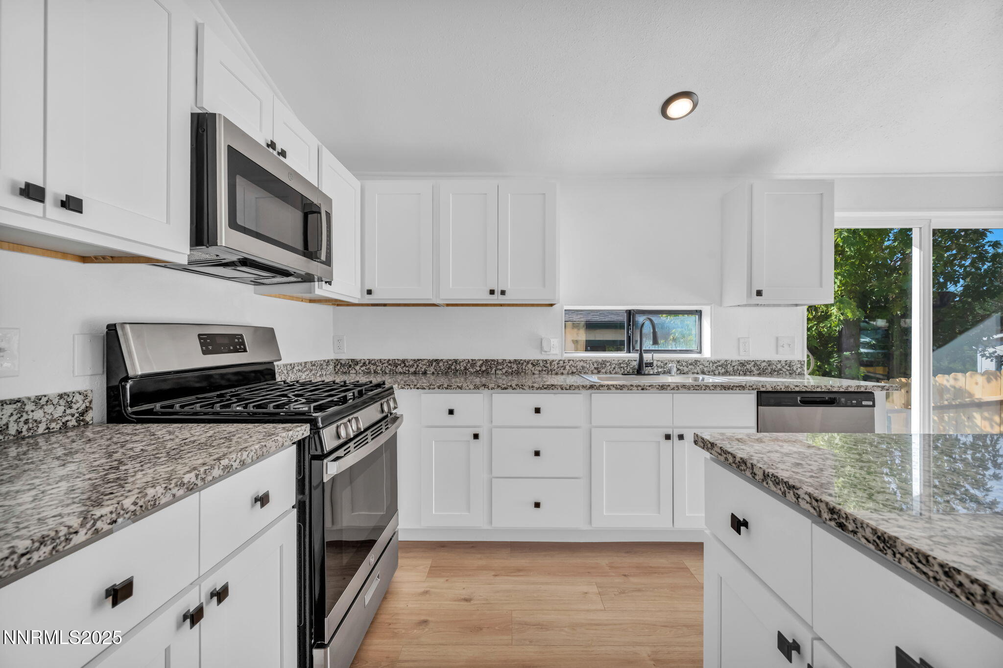 37-web-or-mls-2730-dahlia-wy