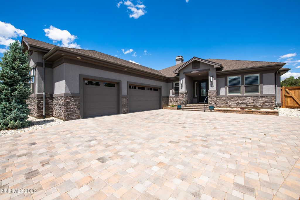 Photo of 1082 Rocky Terrace Drive, Gardnerville, NV 89460 (MLS # 260006550)