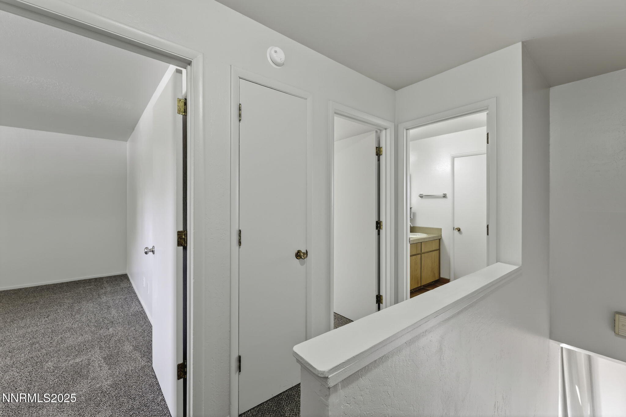 26-web-or-mls-1051 Riverview-36