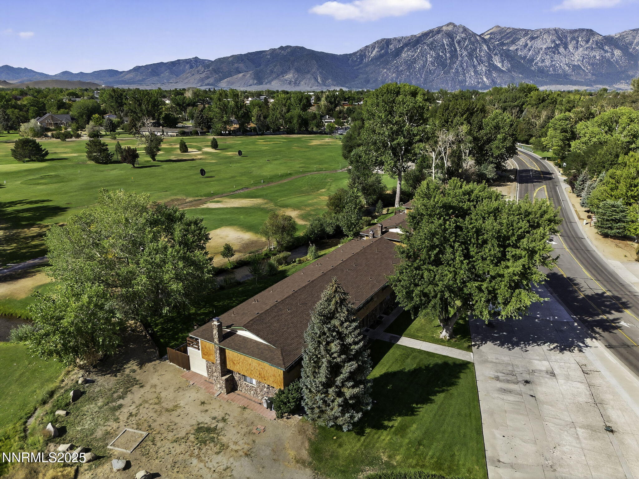 6-web-or-mls-1051 Riverview-4