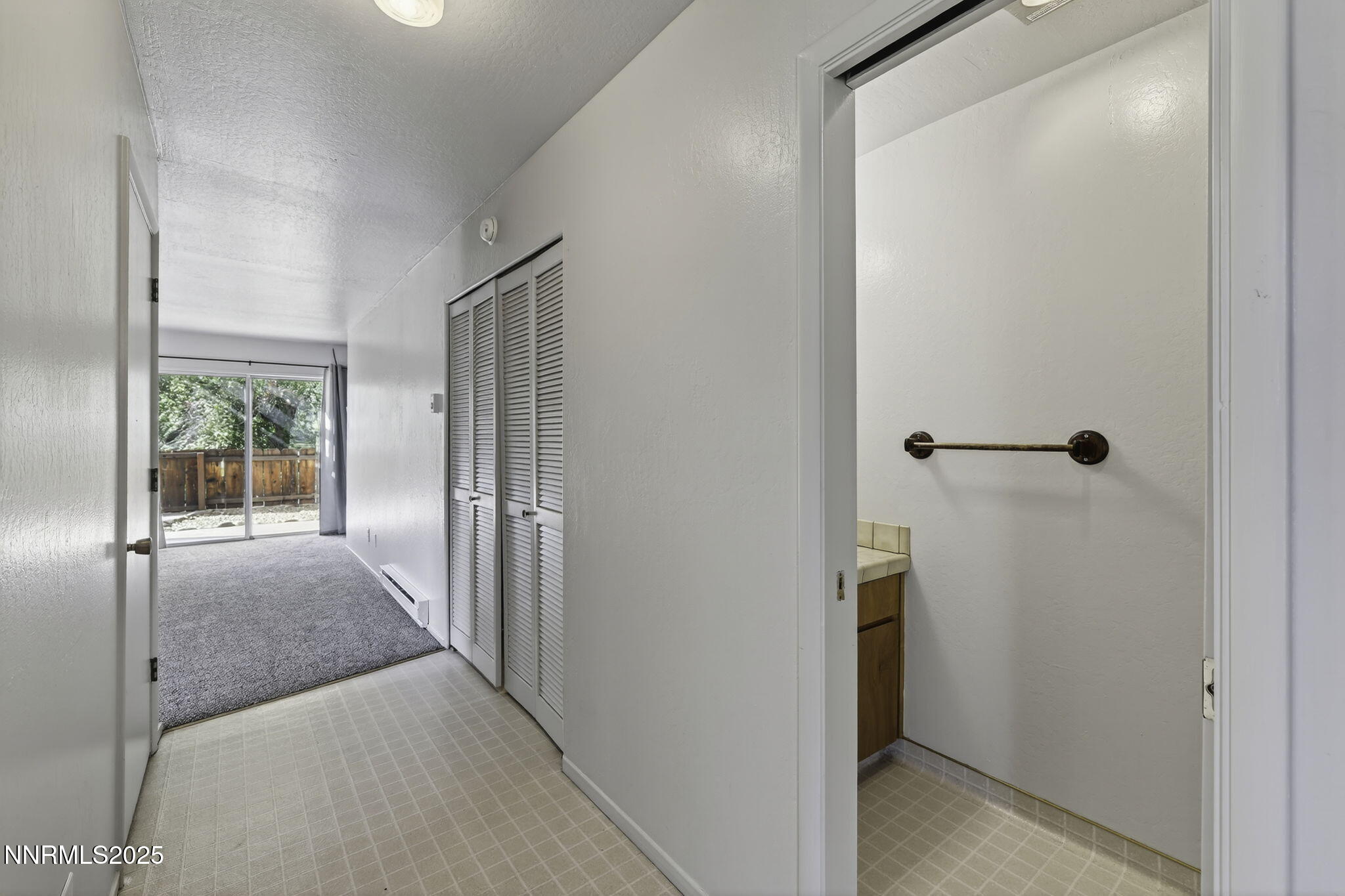 44-web-or-mls-1051 Riverview-38