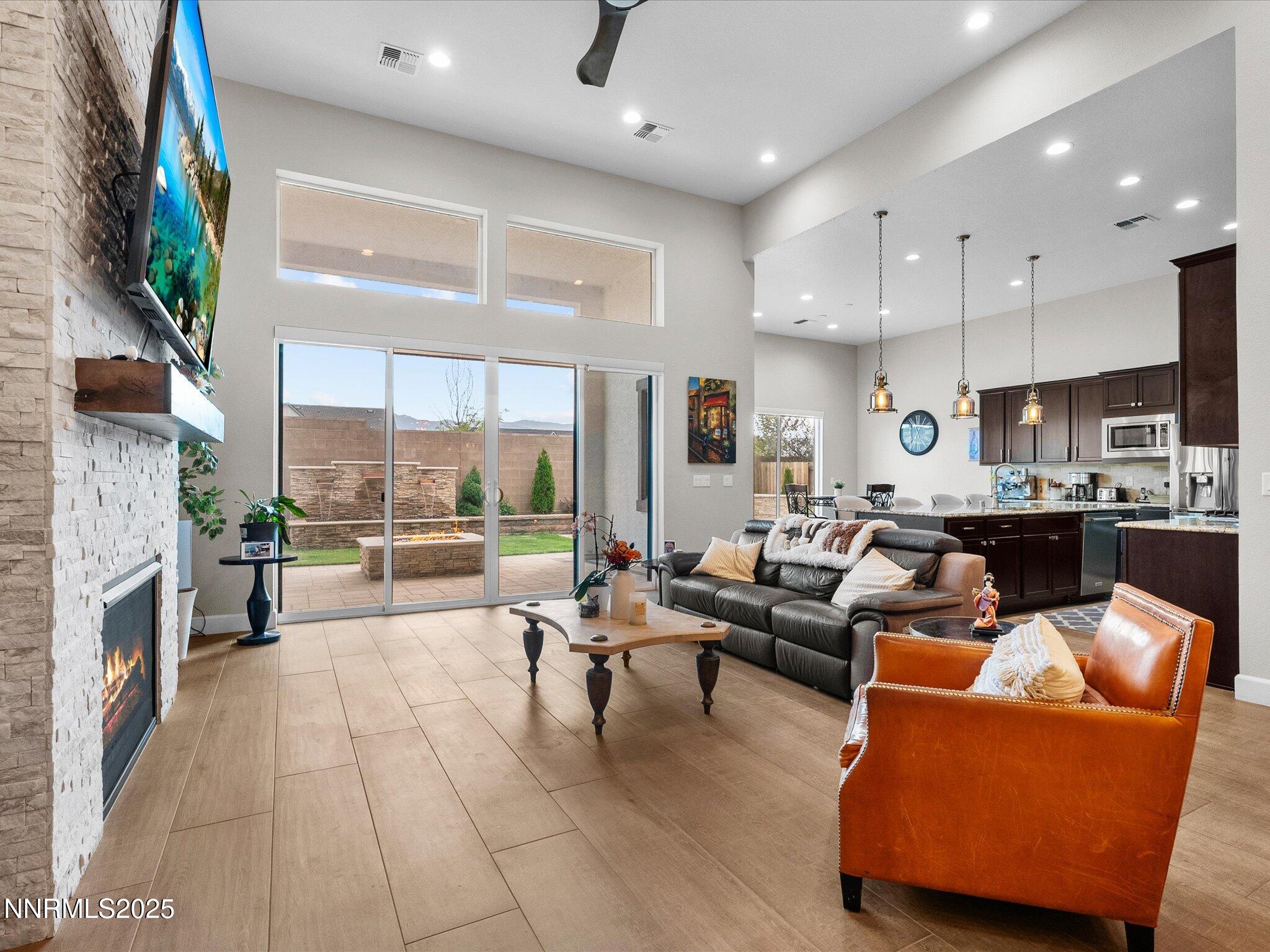 35-13545 Cobalt Sky St-134