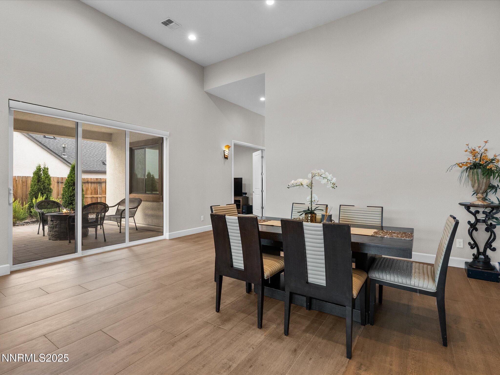 32-13545 Cobalt Sky St-131