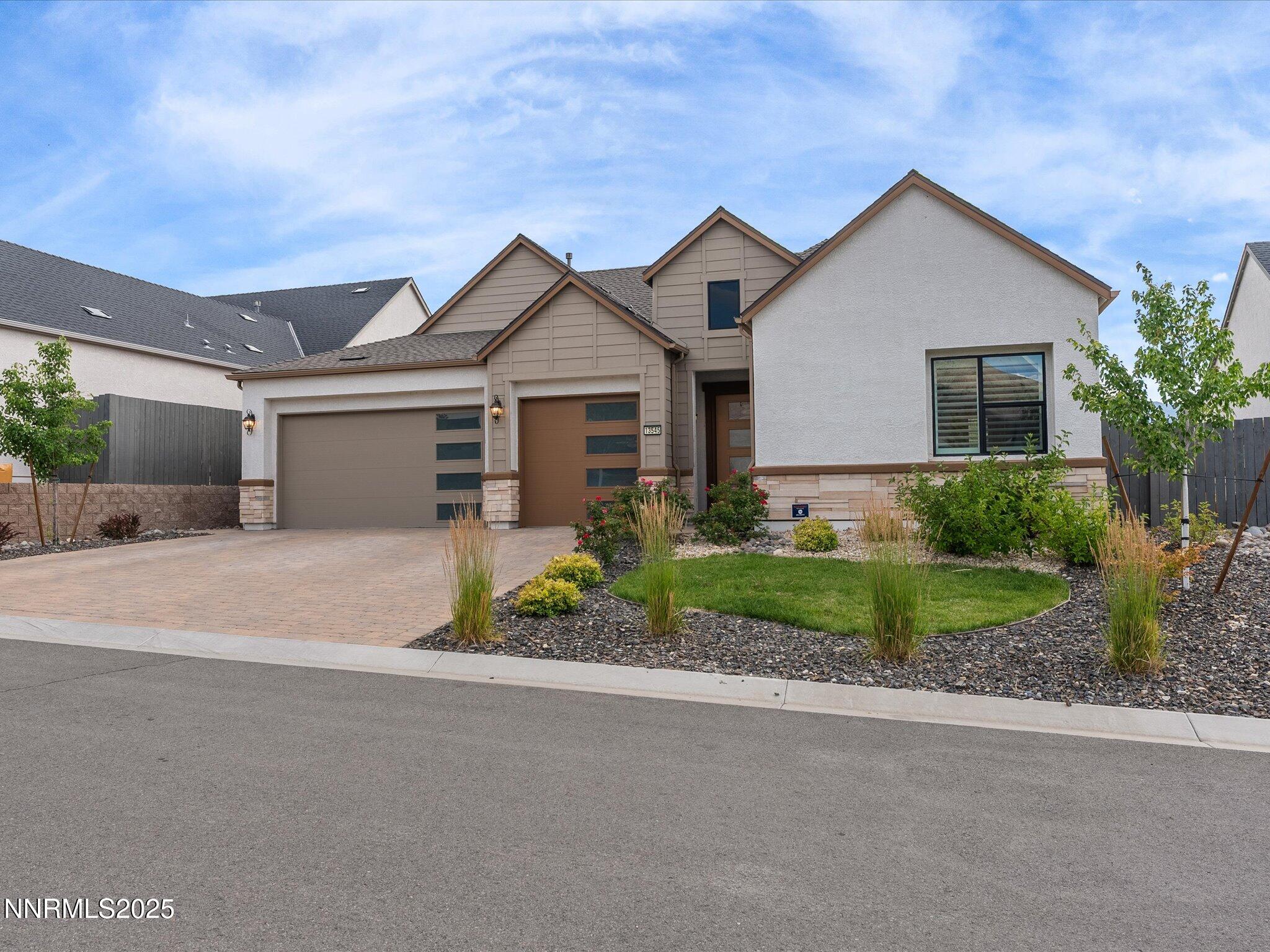 25-13545 Cobalt Sky St-124