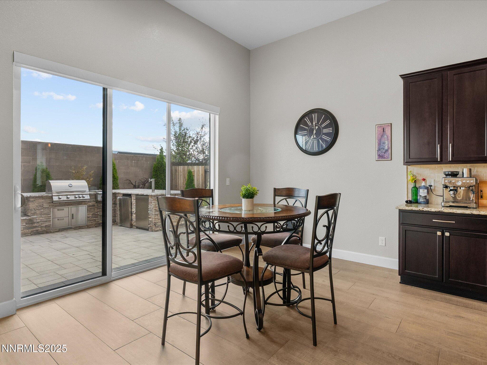 44-13545 Cobalt Sky St-143