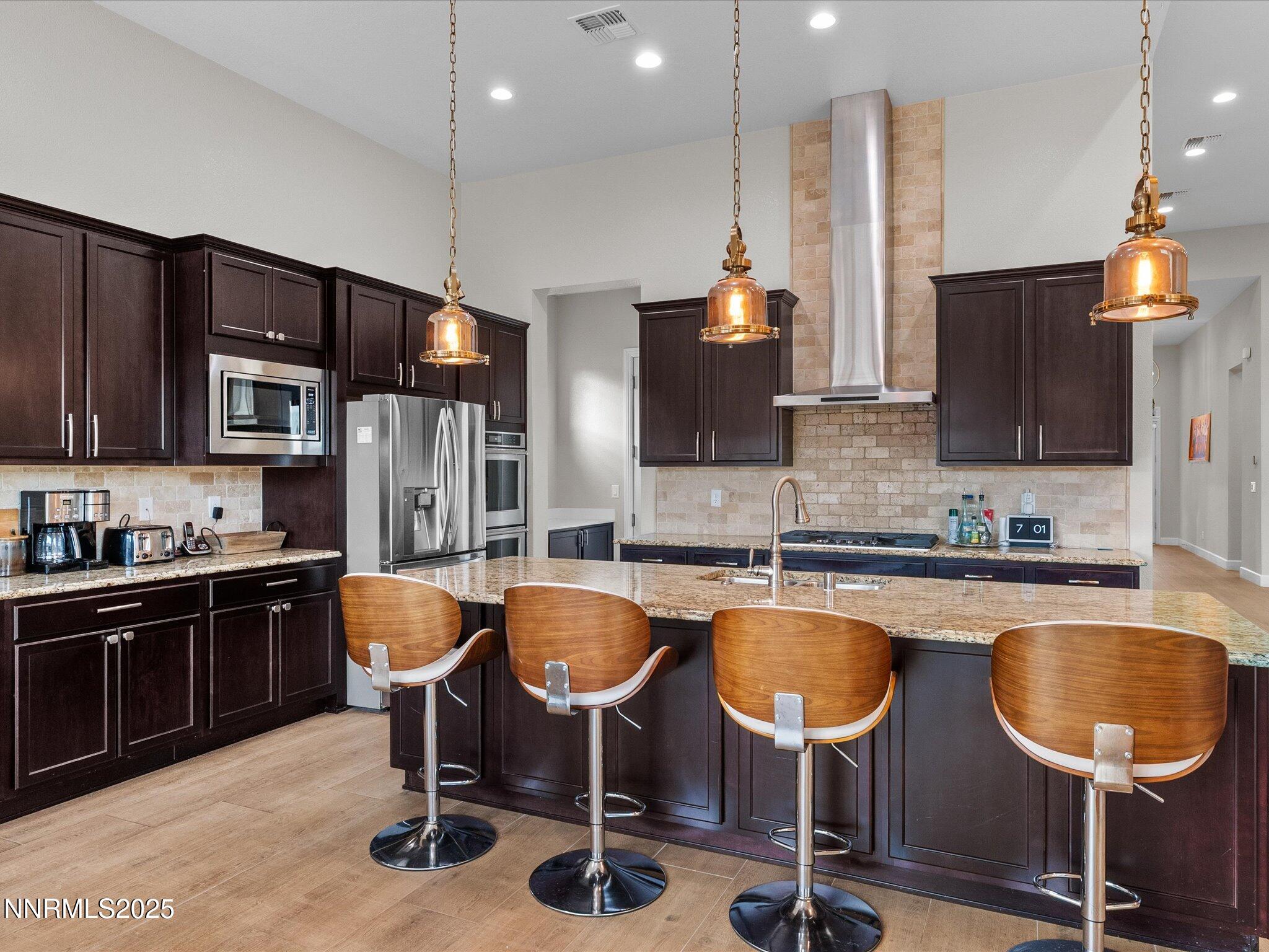 43-13545 Cobalt Sky St-142