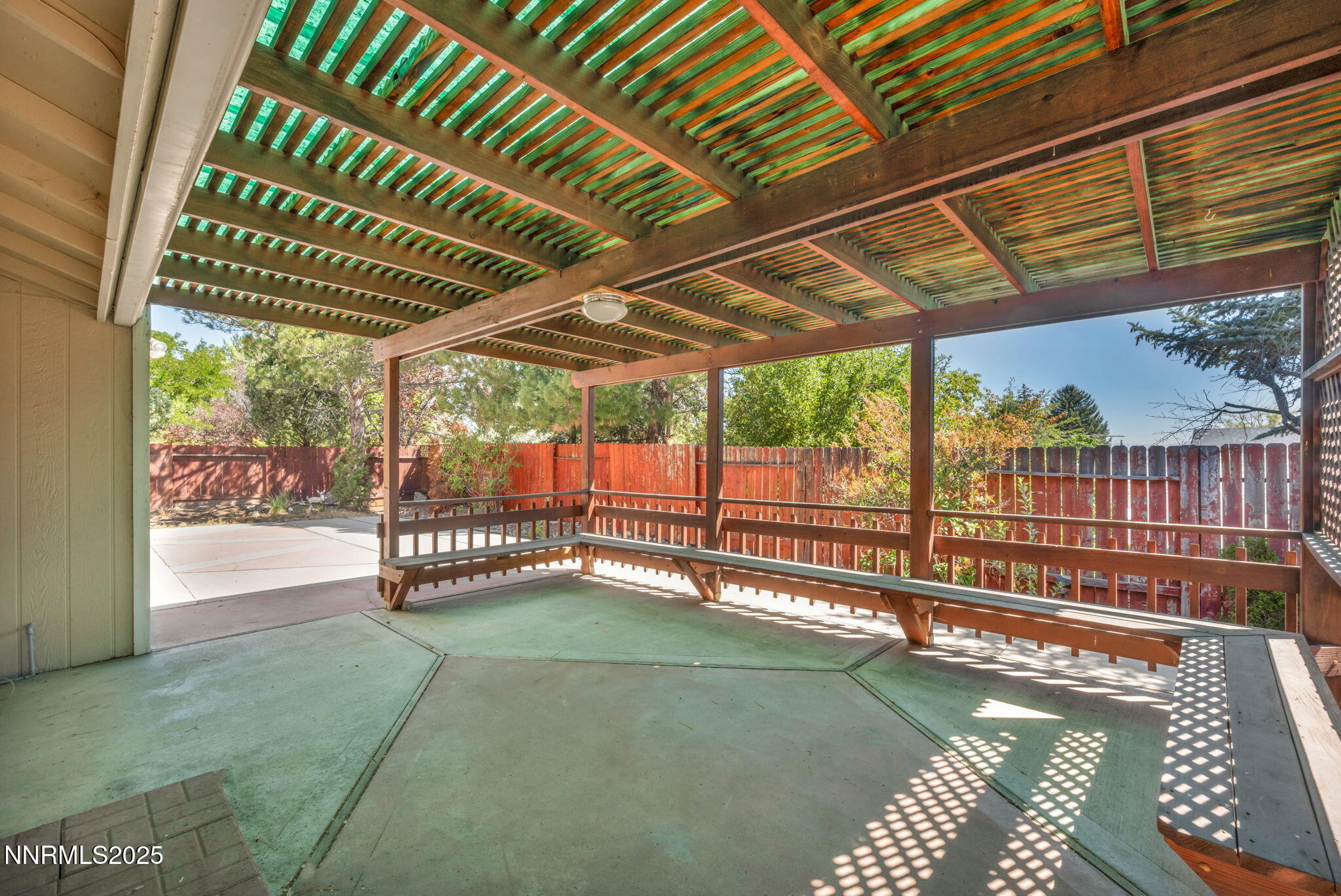 9-web-or-mls-1664-shadow-wood-rd