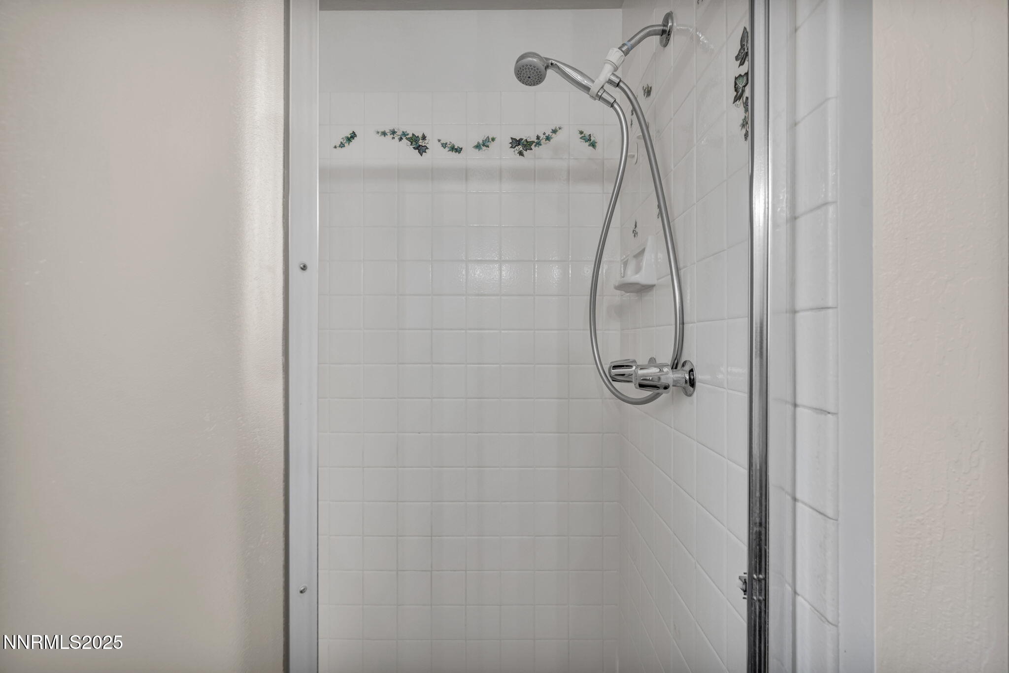 37-web-or-mls-1664-shadow-wood-rd