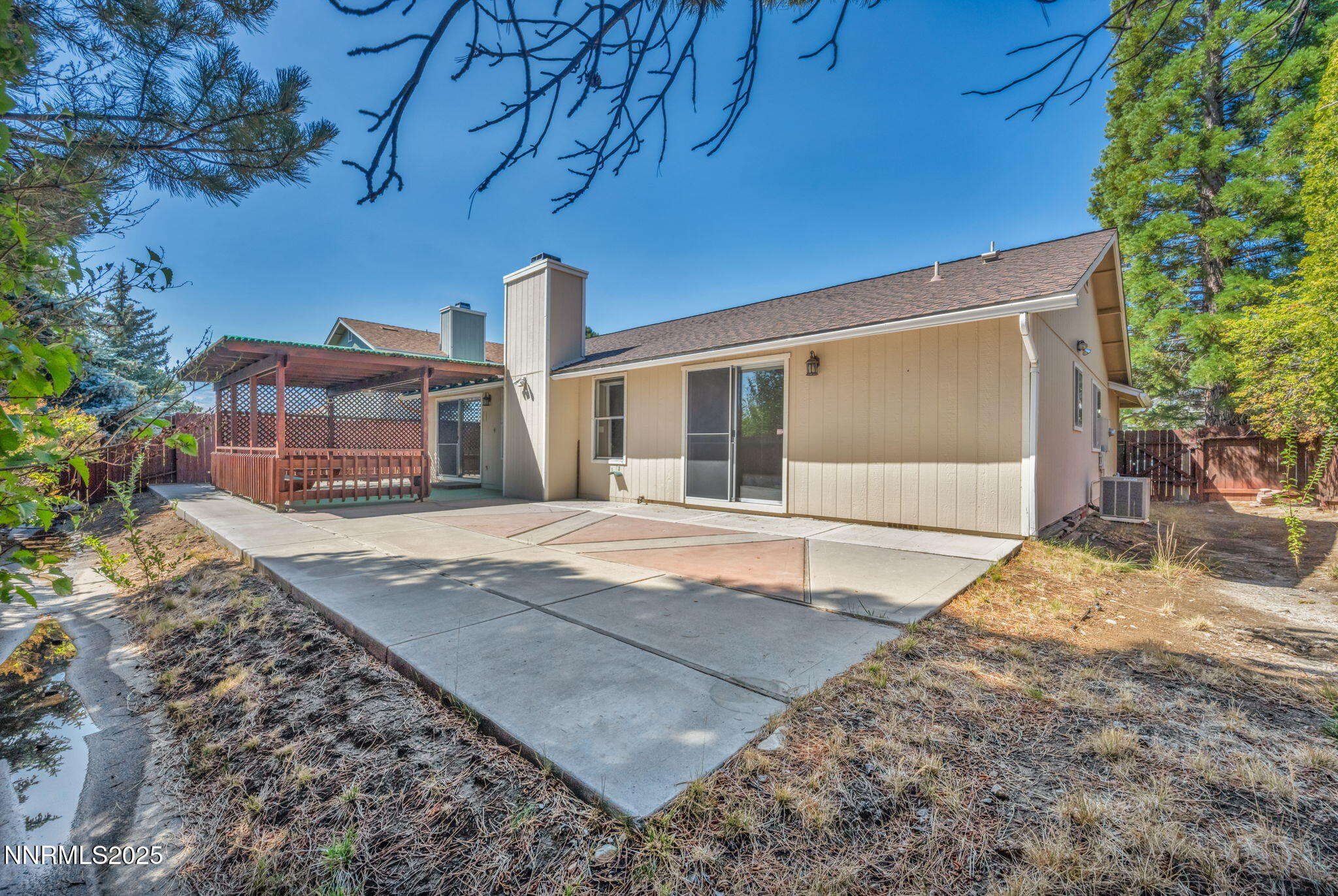 5-web-or-mls-1664-shadow-wood-rd