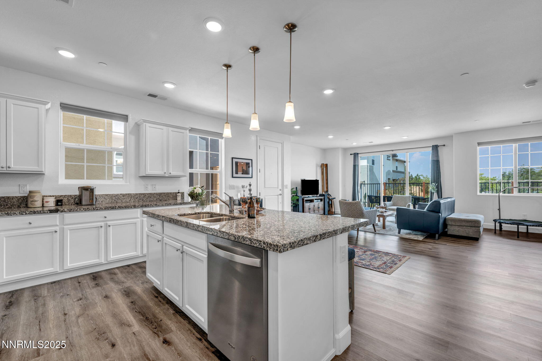 25-web-or-mls-2014-cradle-mountain-dr-2