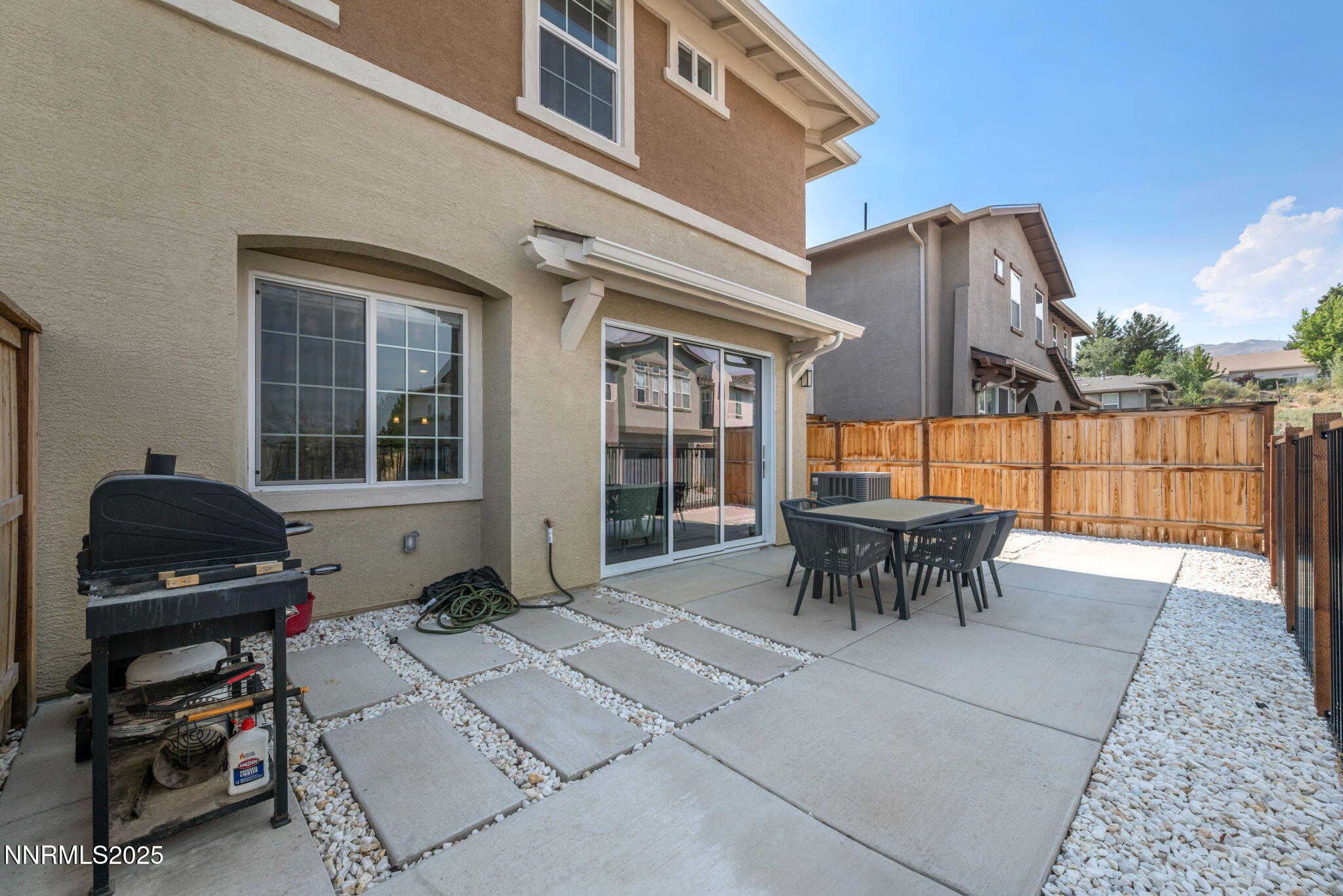 12-web-or-mls-2014-cradle-mountain-dr-2