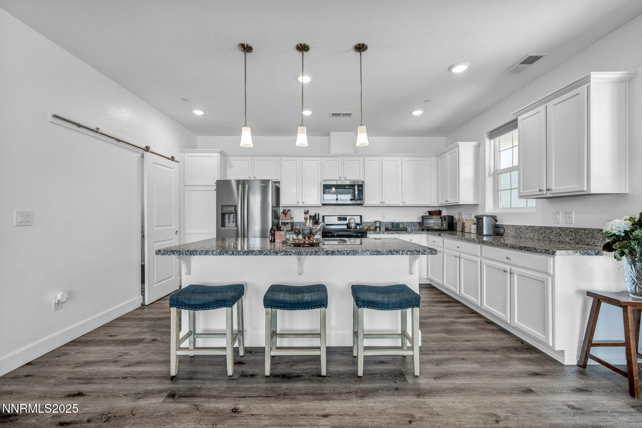 23-web-or-mls-2014-cradle-mountain-dr-2