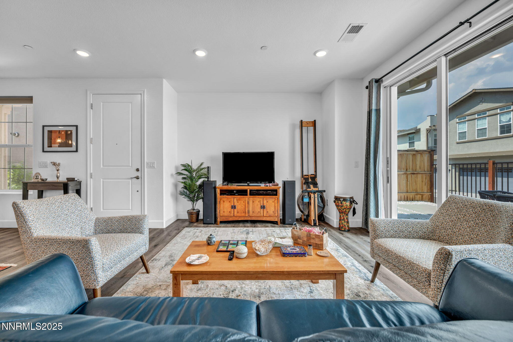 30-web-or-mls-2014-cradle-mountain-dr-2