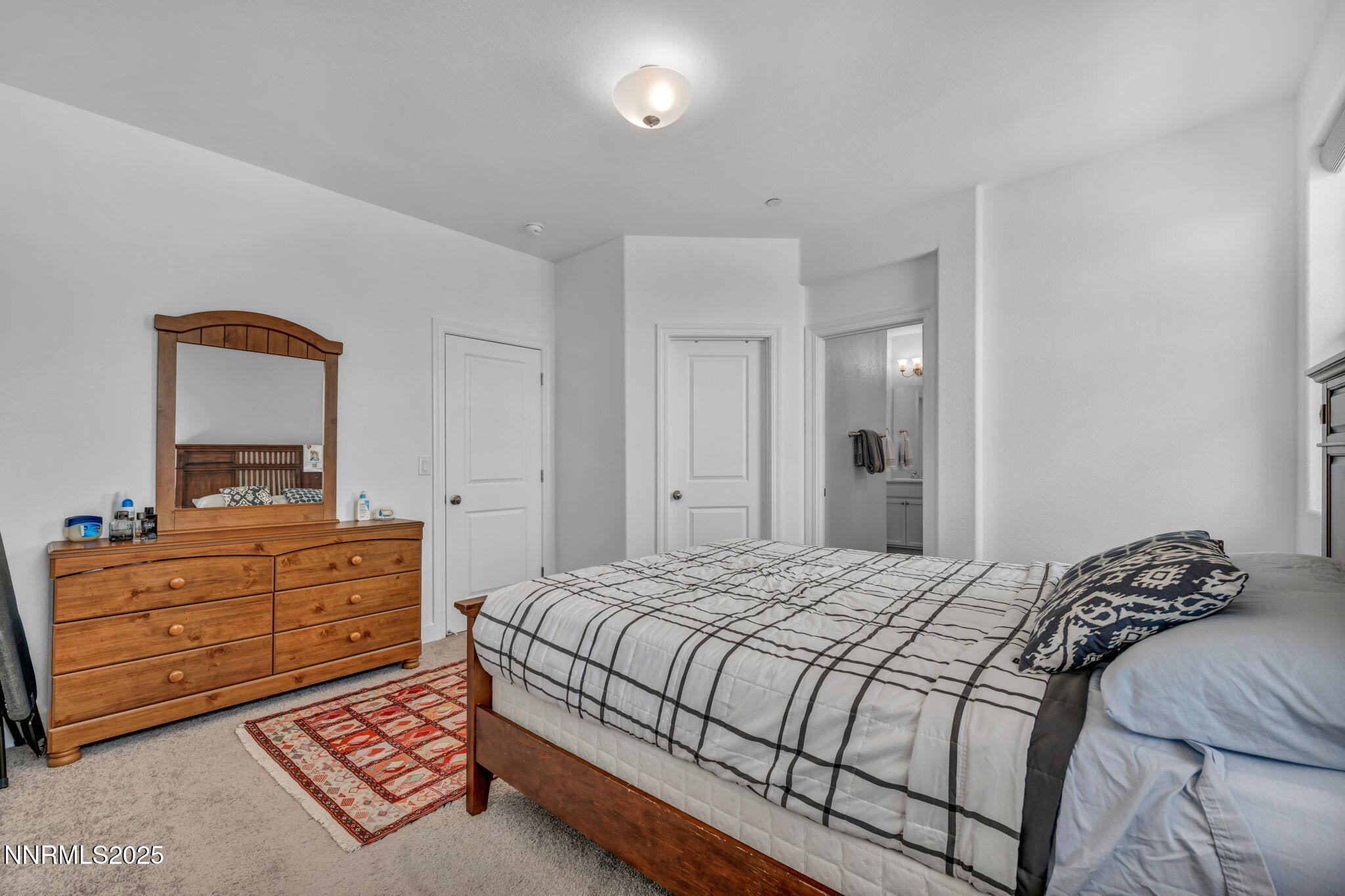 17-web-or-mls-2014-cradle-mountain-dr-2