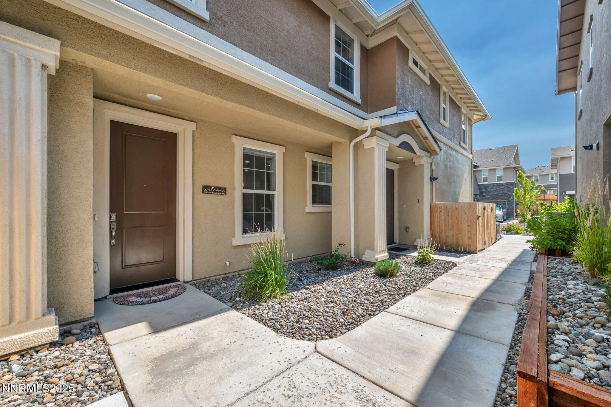 7-web-or-mls-2014-cradle-mountain-dr-2