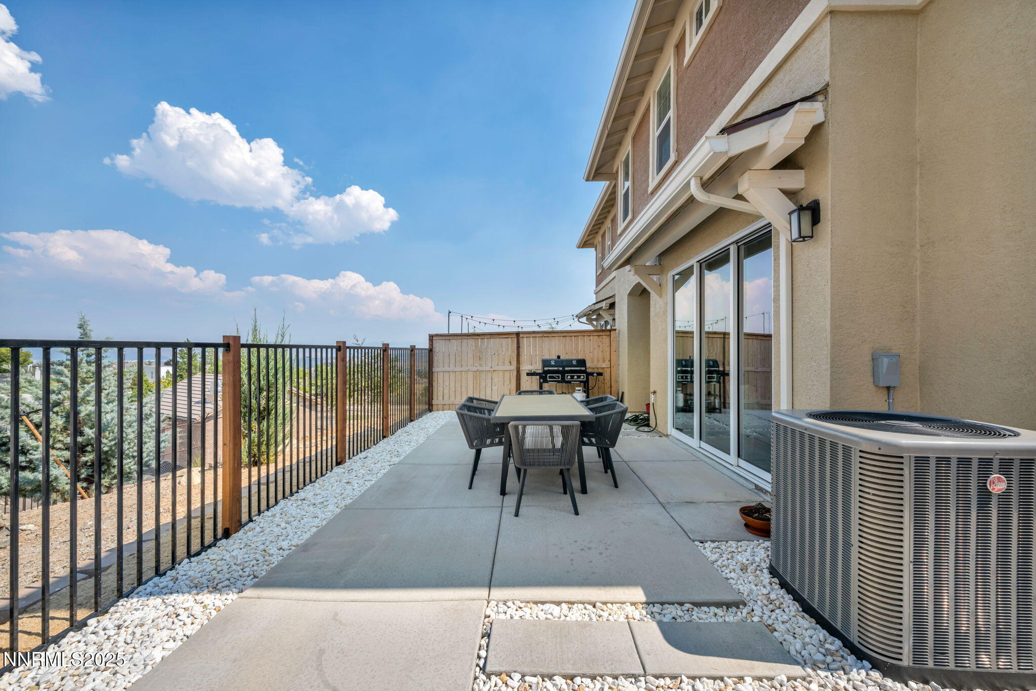 10-web-or-mls-2014-cradle-mountain-dr-2