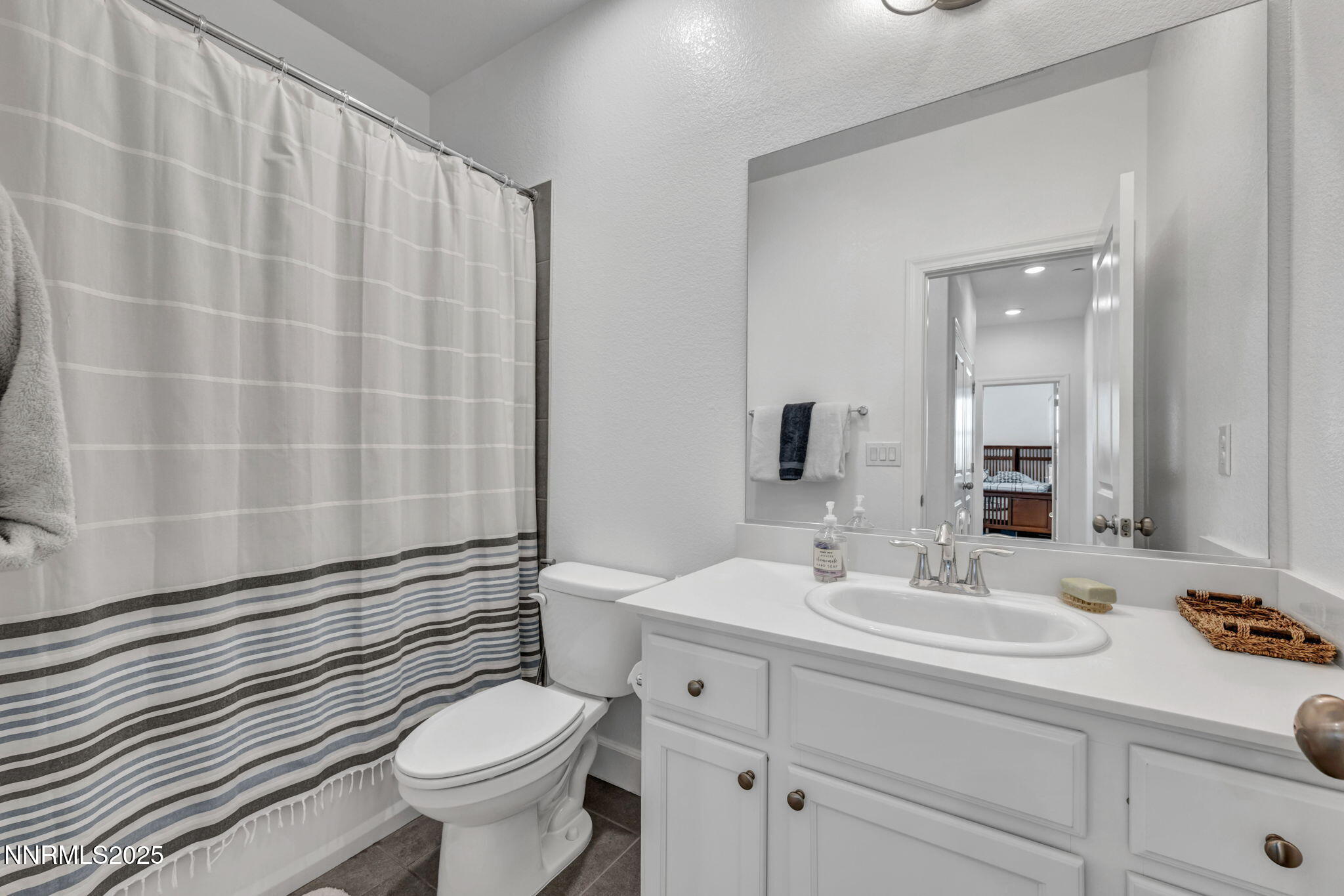 39-web-or-mls-2014-cradle-mountain-dr-2