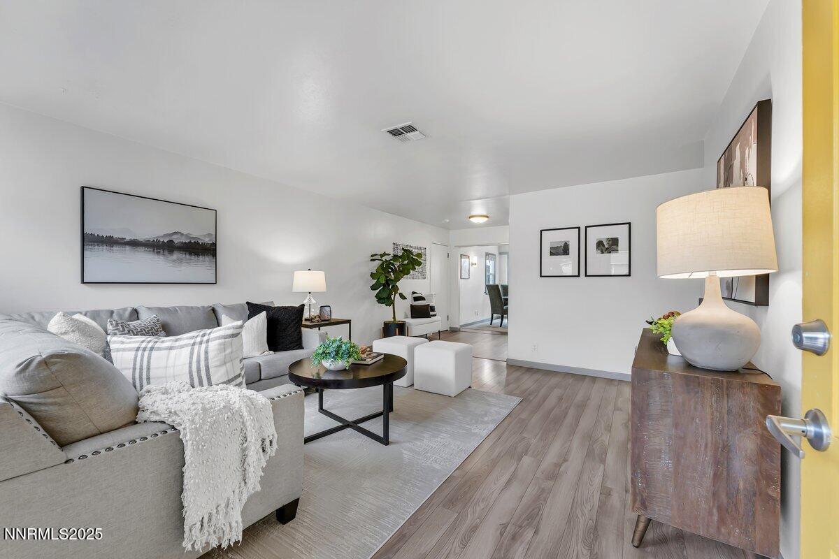 1155 Wesley Dr Reno NV 89503 7 of 45