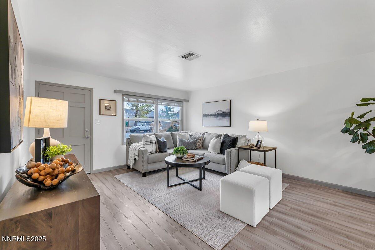 1155 Wesley Dr Reno NV 89503 6 of 45