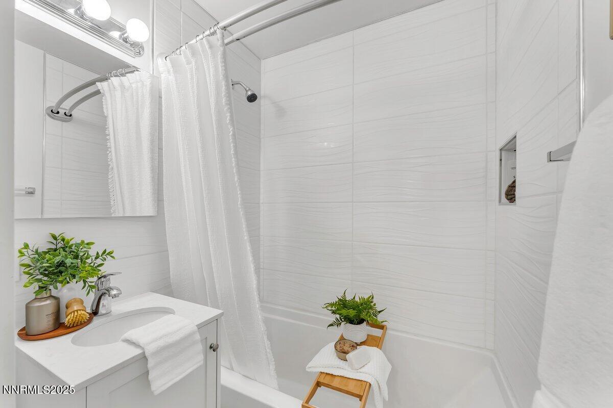 1155 Wesley Dr Reno NV 89503 23 of 45