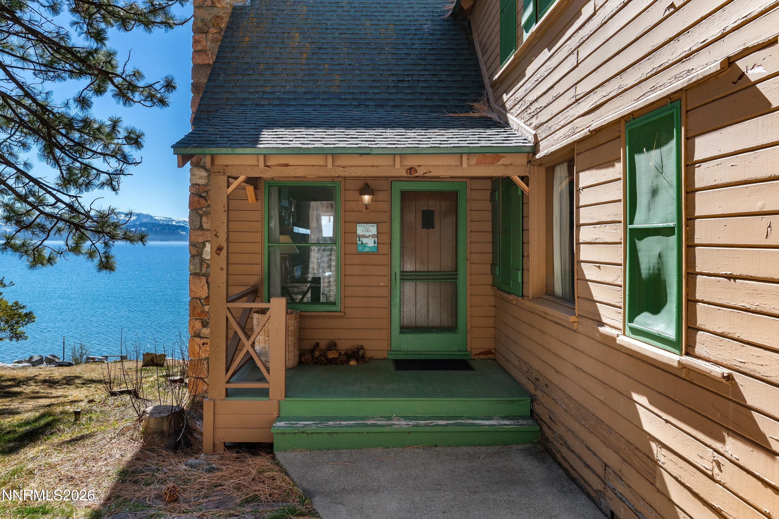 616 Lake Shore Boulevard