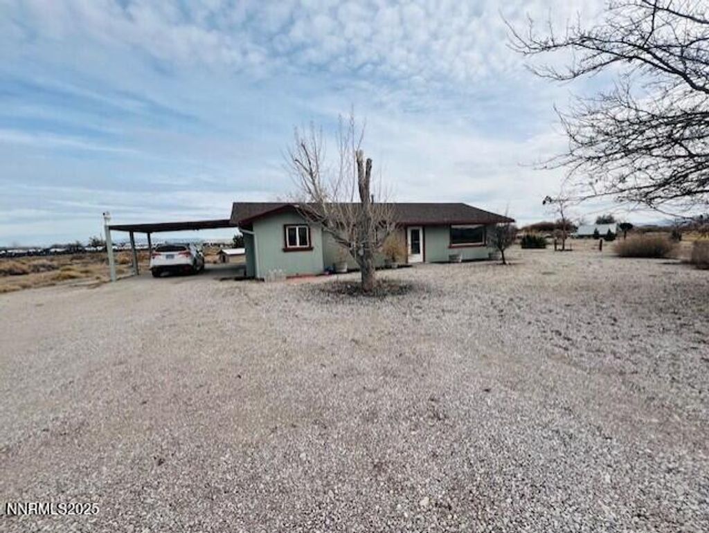 Photo of 3825 Keyes Way, Fallon, NV 89406 (MLS # 250059130)