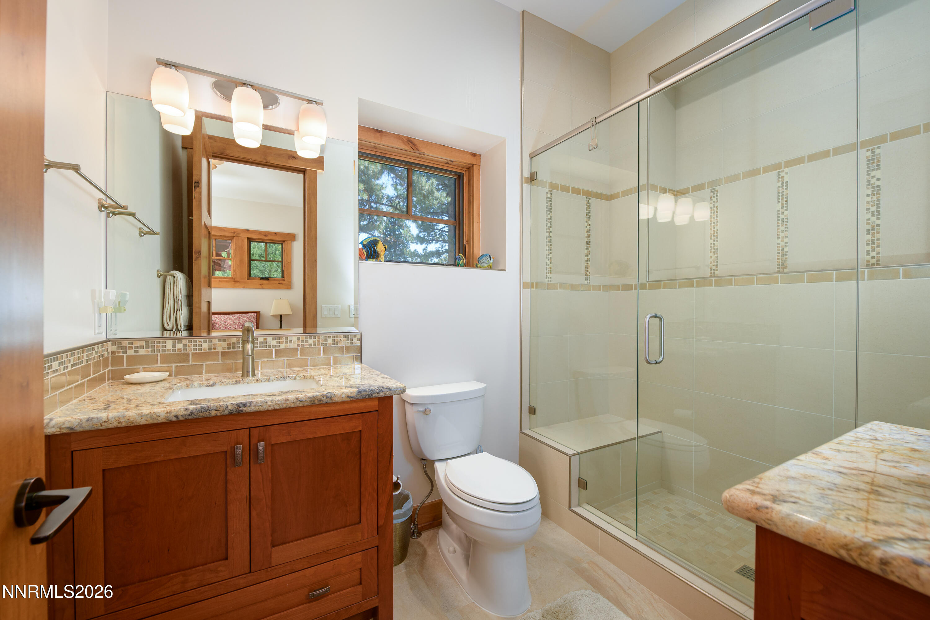 271 Forest Hill Way-31